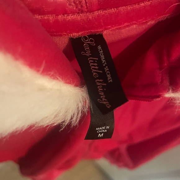 VS Santa Baby velour hoodie with faux fur trim hoodie - Picture 3 of 4